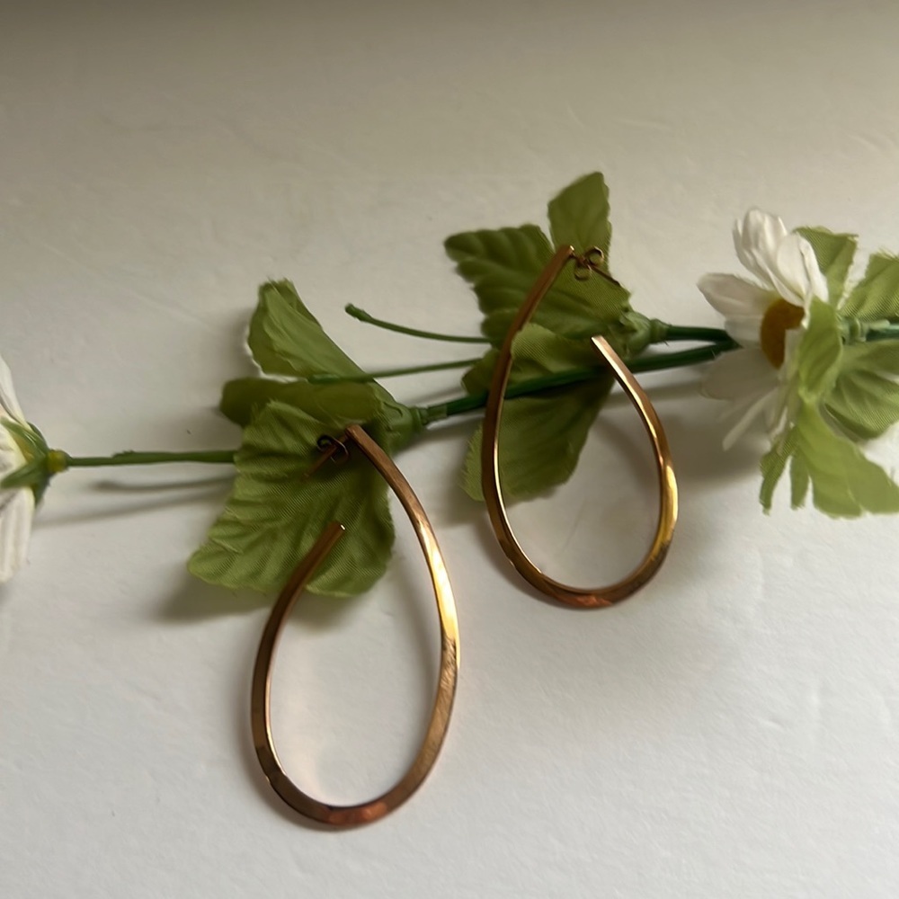 Bronzo Italia simulated rose gold earrings.